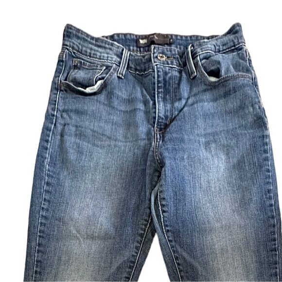 Levi’s ~ Women’s High Rise Skinny Jeans ~ leather patch ~ size 29/32 - Picture 4 of 8